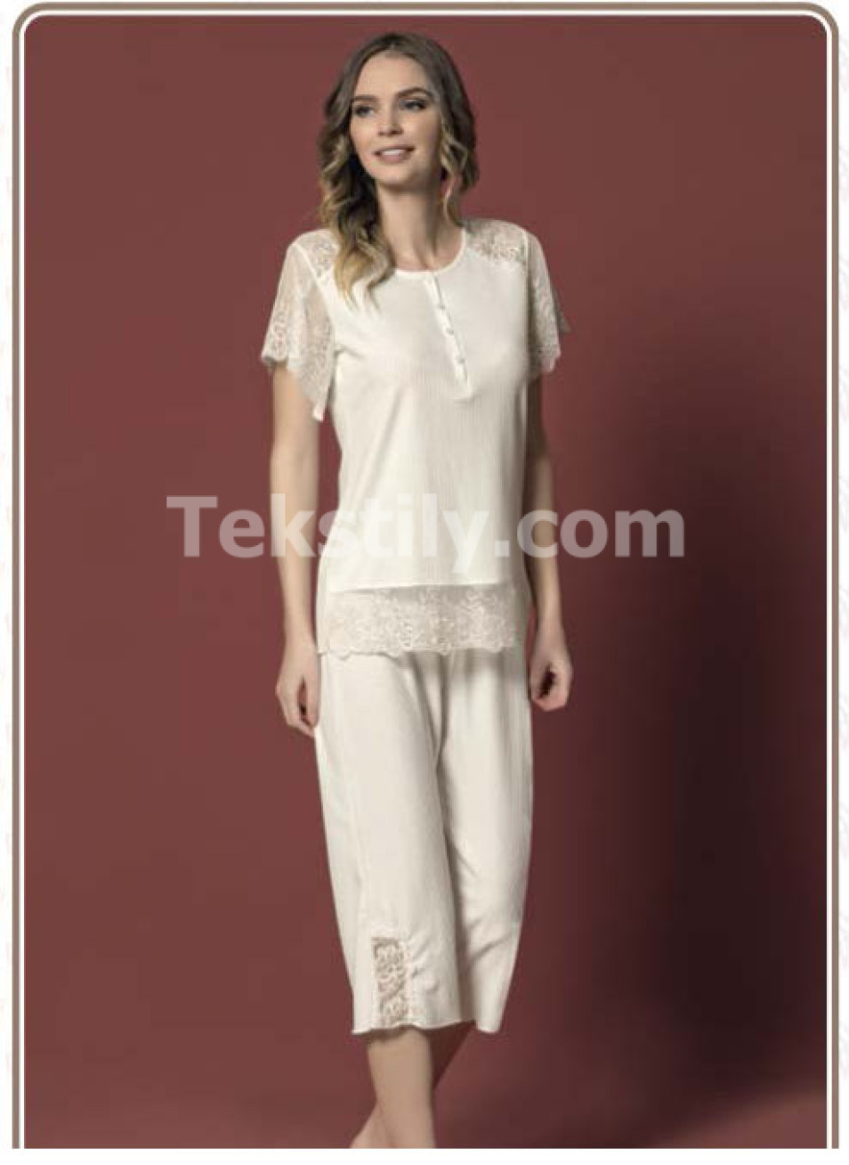 Женский Комплект с Капри Monamise (S+M+L+XL+2XL)
